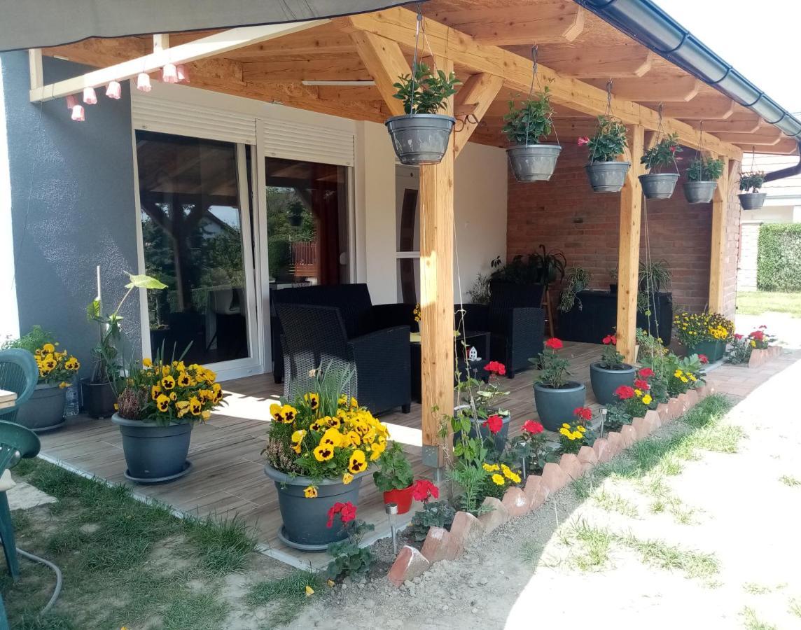 Apartman Tea Valpovo Dış mekan fotoğraf
